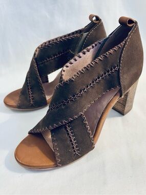 SEYCHELLES Block Heel Sandals